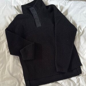 Old Navy Black Fleece Pullover